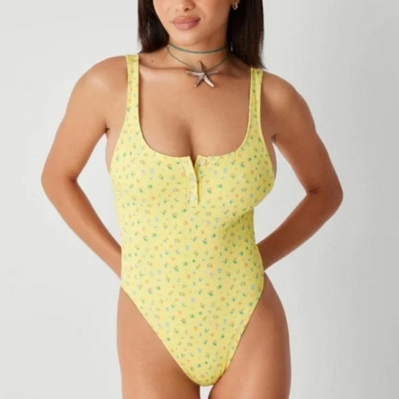 New!Frankies Bikinis X Pamela Anderson One Piece Swimsuit - Picture 2 of 15